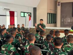 Arahan dan Motivasi Pangdam XXIII/Palaka Wira kepada Personel Yonif Teritorial Pembangunan”