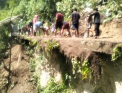 Kerja Bakti Buka Akses Jalan Toro, Pemerintah Desa dan Warga Harapkan Penanganan Permanen